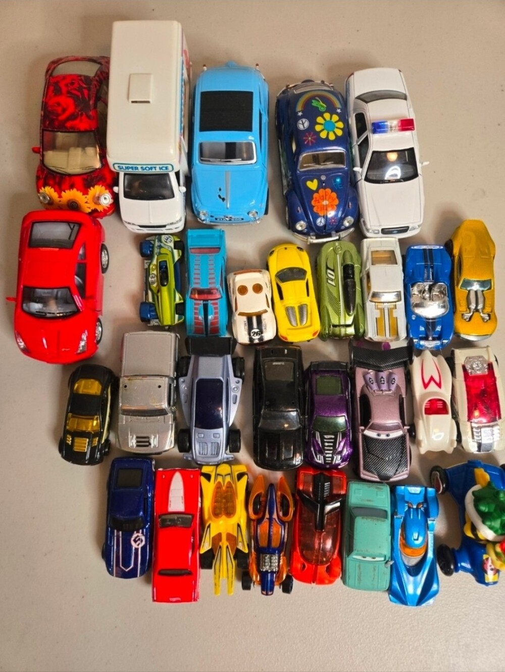 Large 30 Play Cars Bundle Lot ~ Hot Wheels, Disney's Cars, etc.